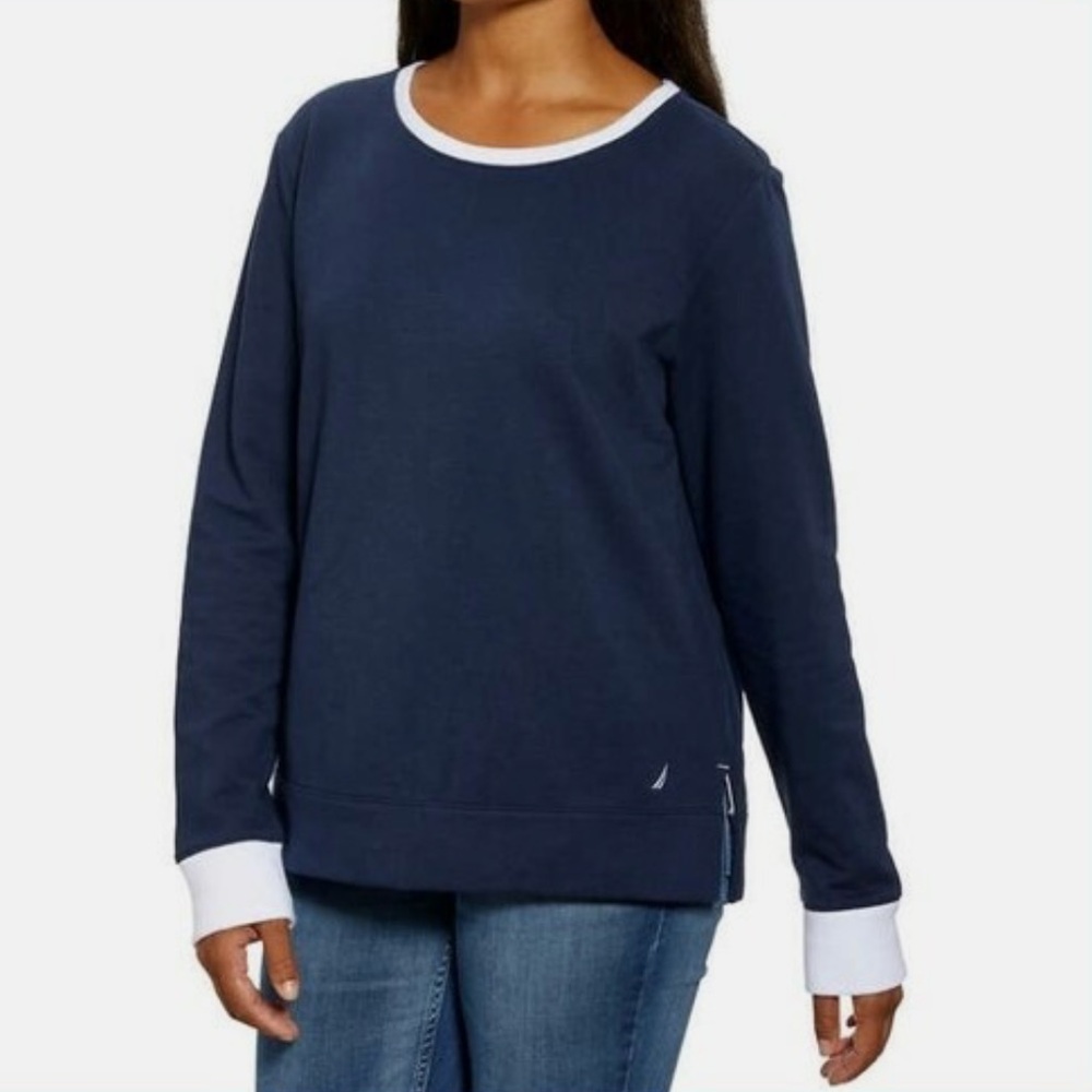 Nautica Navy and White Scoop Neck Sweater